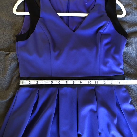 Jessica Simpson V-Neck, Double-Strap Dress - Picture 5 of 5